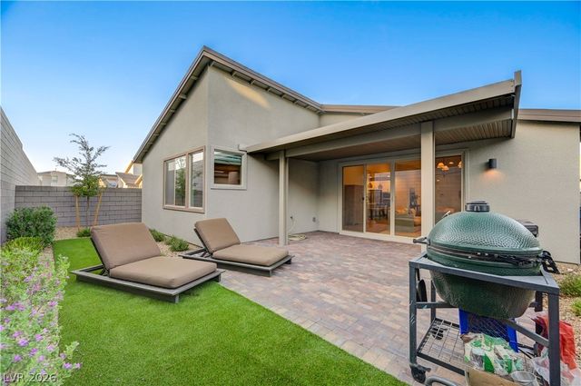 10151 Evergreen Pine Street, Las Vegas, NV 89166