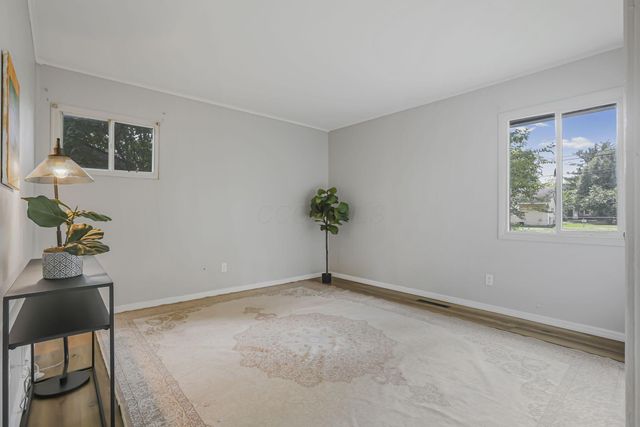 5289 Crescent Drive, Hilliard, OH 43026