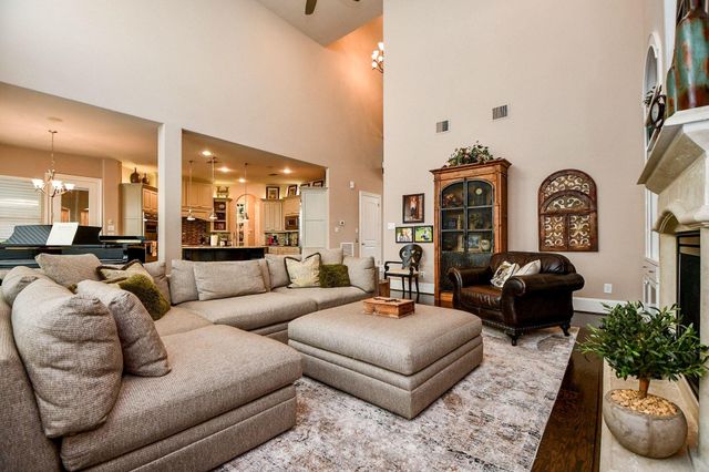618 Yellow Tulip Trail, Houston, TX 77079