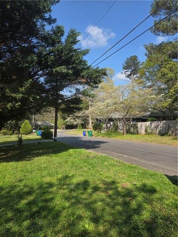 1755 Mckenzie Drive, Decatur, GA 30032