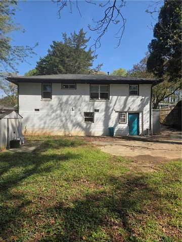 1755 Mckenzie Drive, Decatur, GA 30032