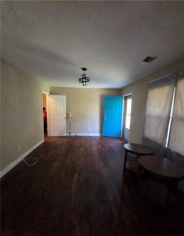 1755 Mckenzie Drive, Decatur, GA 30032