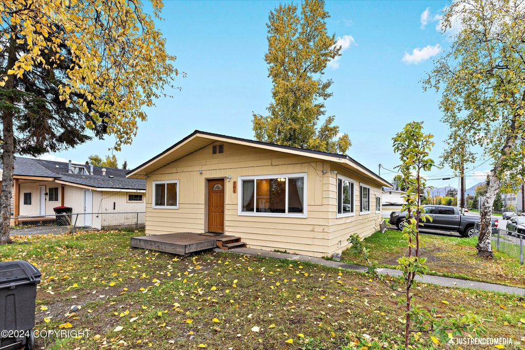 501 Mumford Street, Anchorage, AK 99508