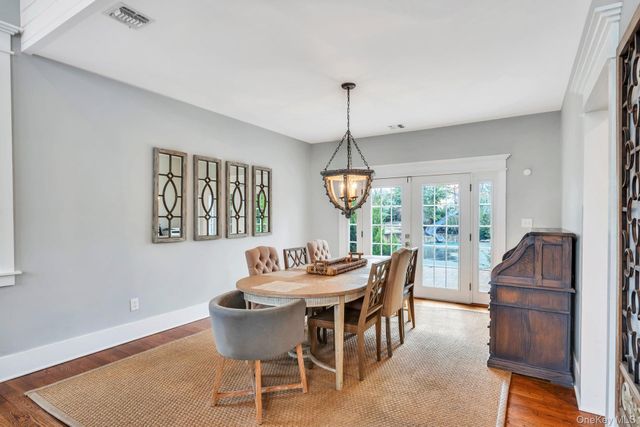 40 Arbor Field Way, Lake Grove, NY 11755