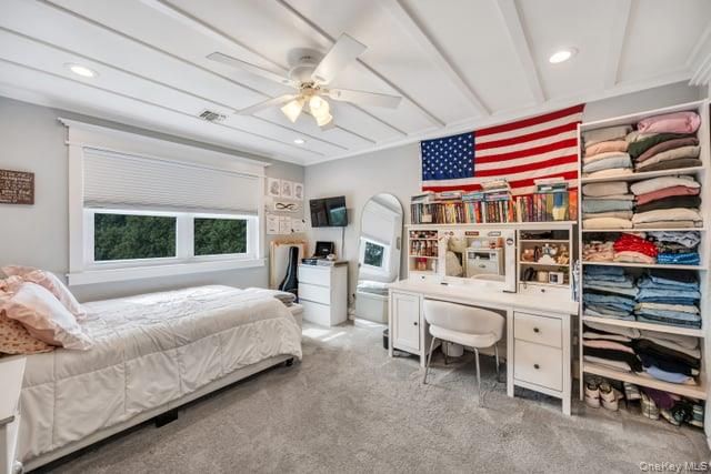 40 Arbor Field Way, Lake Grove, NY 11755