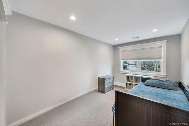 40 Arbor Field Way, Lake Grove, NY 11755