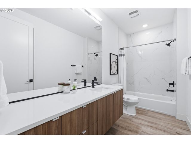 1616 Ne 45TH Ave 5E, Portland, OR 97213