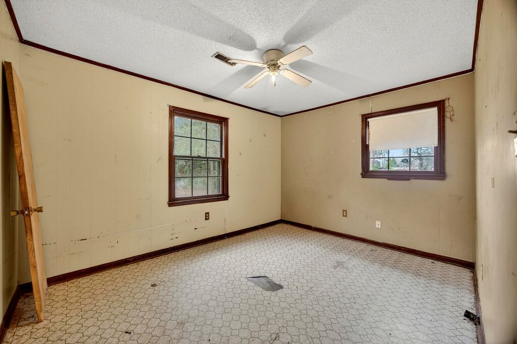 Image 15 of property listing at 601 Levee Drive, Moncks Corner, SC 29461