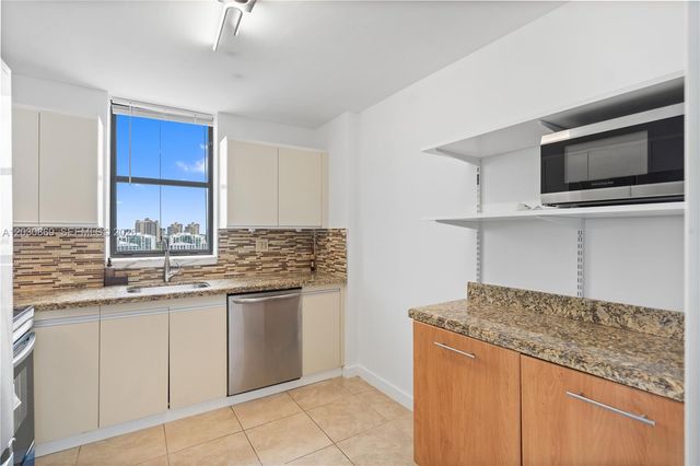 18181 NE 31st Court 1801, Aventura, FL 33160