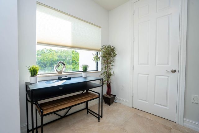 540 NE 17th Avenue, Fort Lauderdale, FL 33301