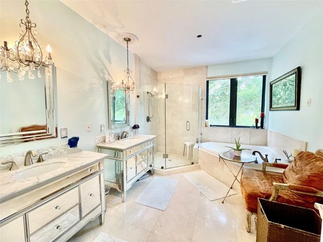 540 NE 17th Avenue, Fort Lauderdale, FL 33301