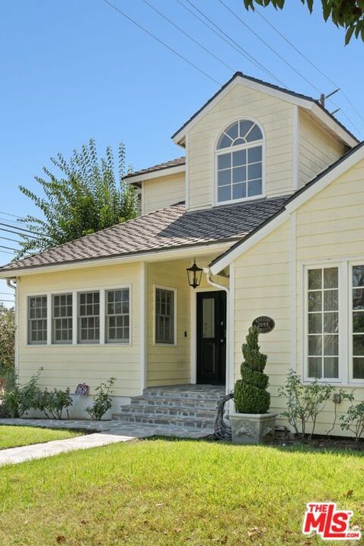 2055 Kelton Avenue, Los Angeles, CA 90025 — photo 2