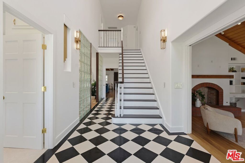 2055 Kelton Avenue, Los Angeles, CA 90025 — photo 5