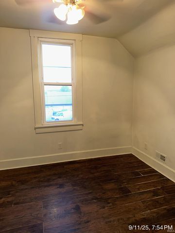 68 E Washington Avenue, Peru, IN 46970