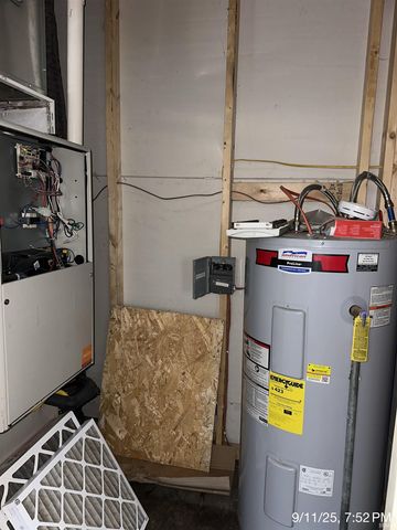 68 E Washington Avenue, Peru, IN 46970