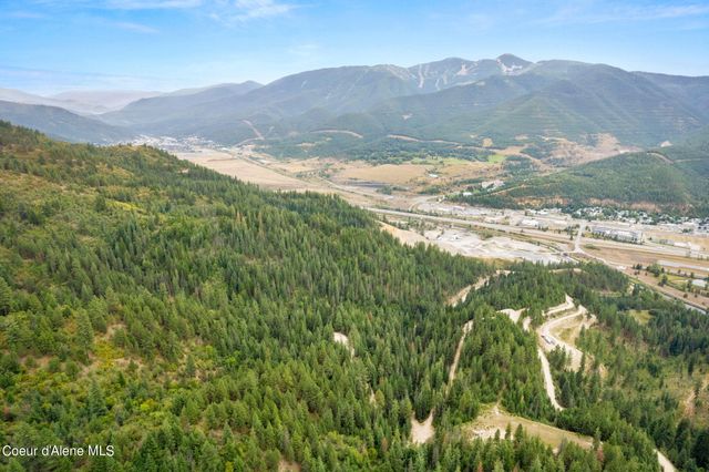 872 South Fork Ridge Rd, Smelterville, ID 83868