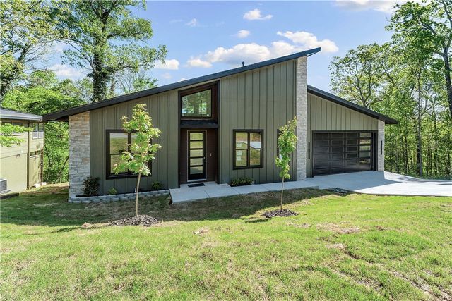 71 York Drive, Bella Vista, AR 72714
