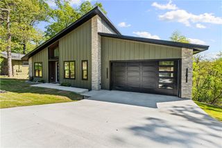 71 York Drive, Bella Vista, AR 72714
