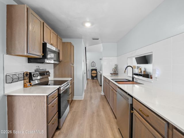 1680 Clover Circle, Melbourne, FL 32935