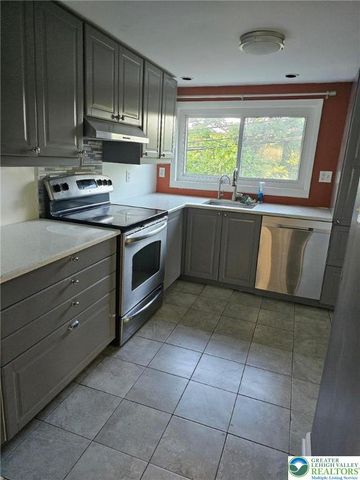 500 Hall Road, Bushkill Twp, PA 18064