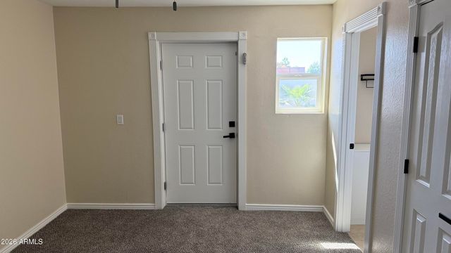 6036 N 8TH Street, Phoenix, AZ 85014