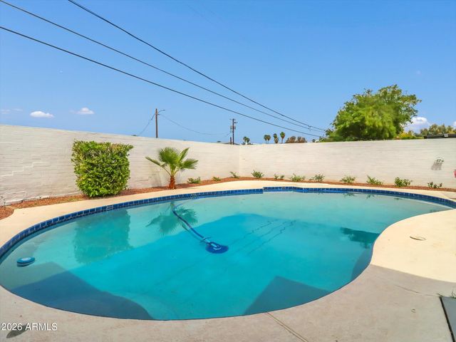 6036 N 8TH Street, Phoenix, AZ 85014