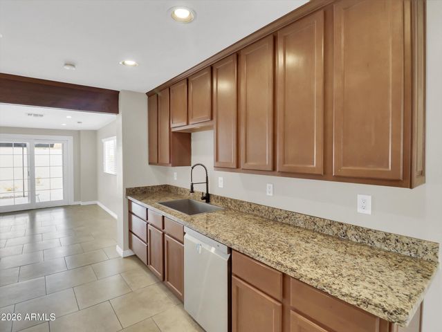 6036 N 8TH Street, Phoenix, AZ 85014