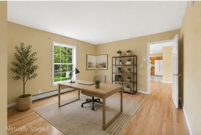 6 White Birch Dr, Worcester, MA 01602