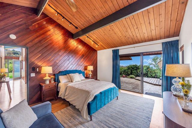 200 Hoopalua Dr, Makawao, HI 96768