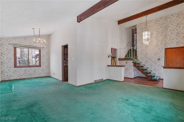 6536 Duneden Avenue, Solon, OH 44139