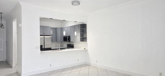 8320 Lagos De Campo Boulevard, Tamarac, FL 33321