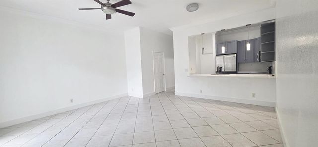 8320 Lagos De Campo Boulevard, Tamarac, FL 33321