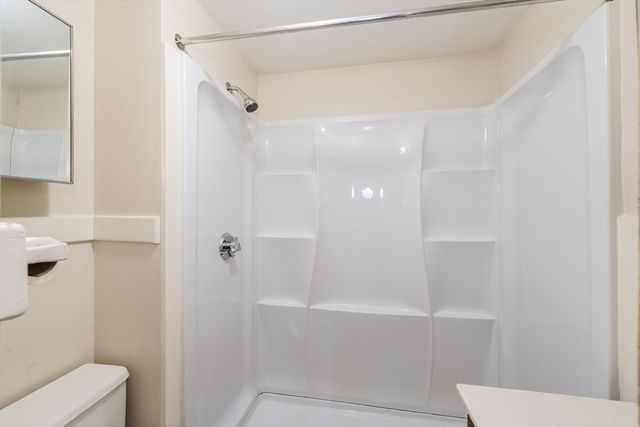 82-1/2 W Silver St, Westfield, MA 01085