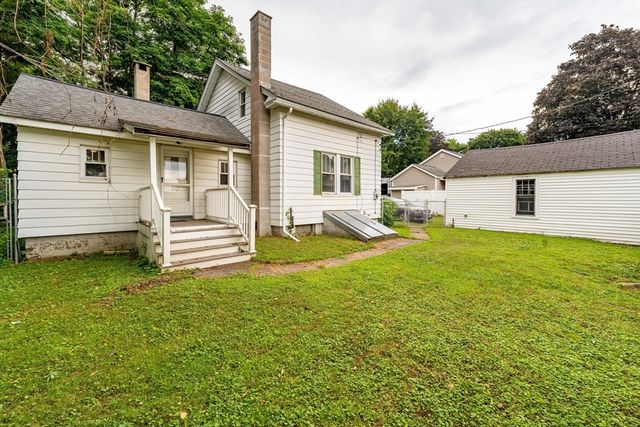 82-1/2 W Silver St, Westfield, MA 01085