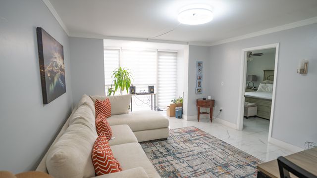 8285 Sunrise Lakes Boulevard 110, Sunrise, FL 33322