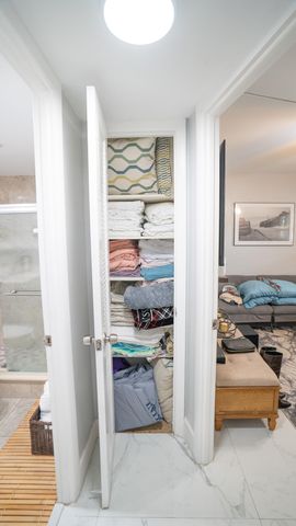 8285 Sunrise Lakes Boulevard 110, Sunrise, FL 33322