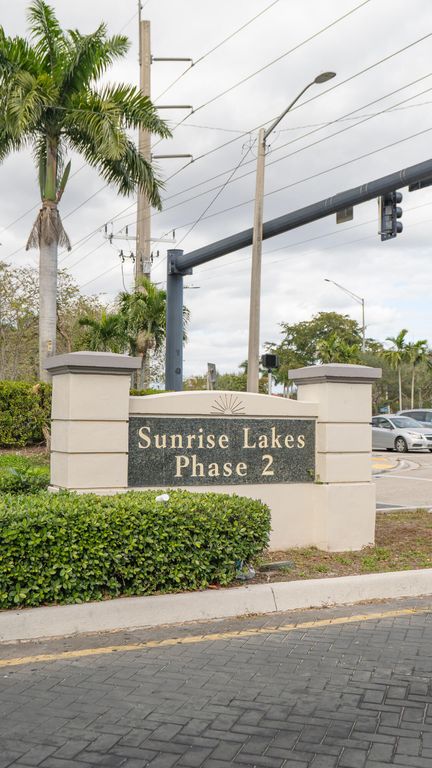 8285 Sunrise Lakes Boulevard 110, Sunrise, FL 33322