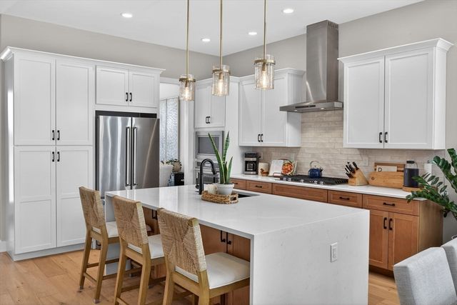 19 Owls Nest, Plymouth, MA 02360