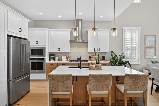 19 Owls Nest, Plymouth, MA 02360