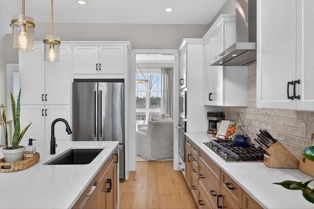 19 Owls Nest, Plymouth, MA 02360