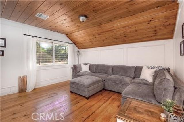 1239 Rainbow Valley Boulevard, Fallbrook, CA 92028