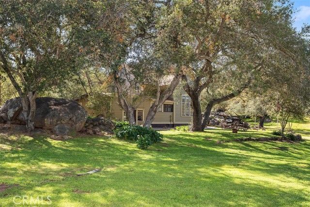 1239 Rainbow Valley Boulevard, Fallbrook, CA 92028