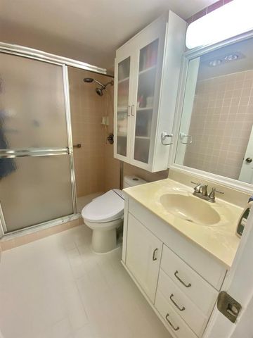 369 Windsor P, West Palm Beach, FL 33417