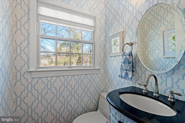 2100 WITTINGTON BLVD, Alexandria, VA 22308