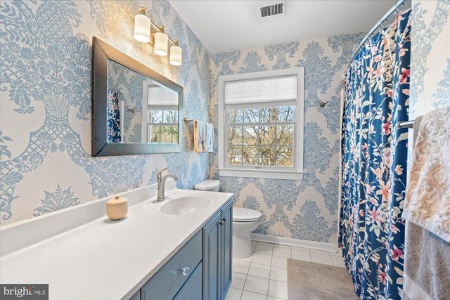 2100 WITTINGTON BLVD, Alexandria, VA 22308