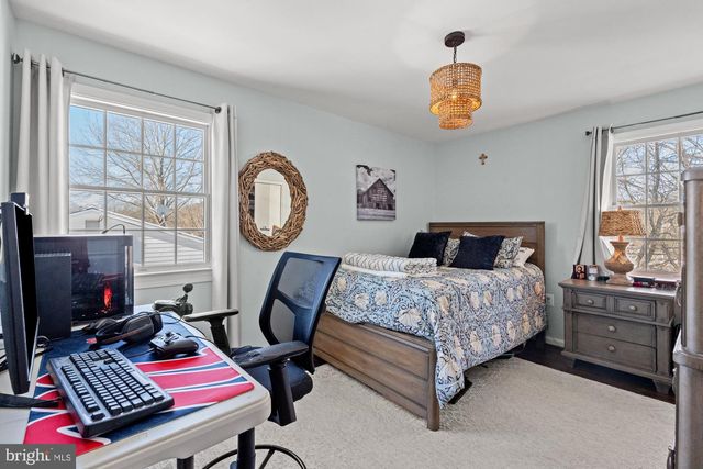 2100 WITTINGTON BLVD, Alexandria, VA 22308