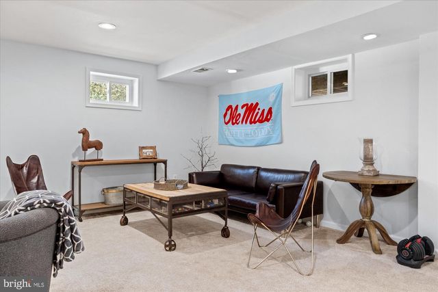 2100 WITTINGTON BLVD, Alexandria, VA 22308