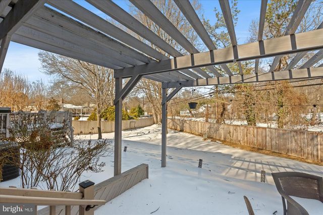 2100 WITTINGTON BLVD, Alexandria, VA 22308