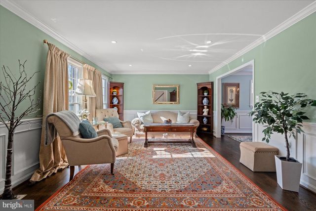 2100 WITTINGTON BLVD, Alexandria, VA 22308