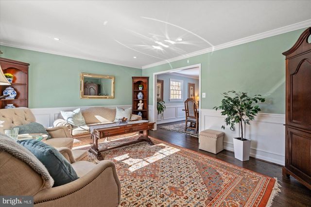 2100 WITTINGTON BLVD, Alexandria, VA 22308